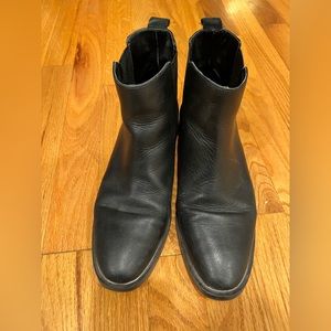 Zara Chelsea Boot, 37. Black Leather w Suede Accents